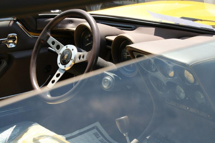  Lamborghini Miura P400 SV 1968 года  (фото 2 из 8)